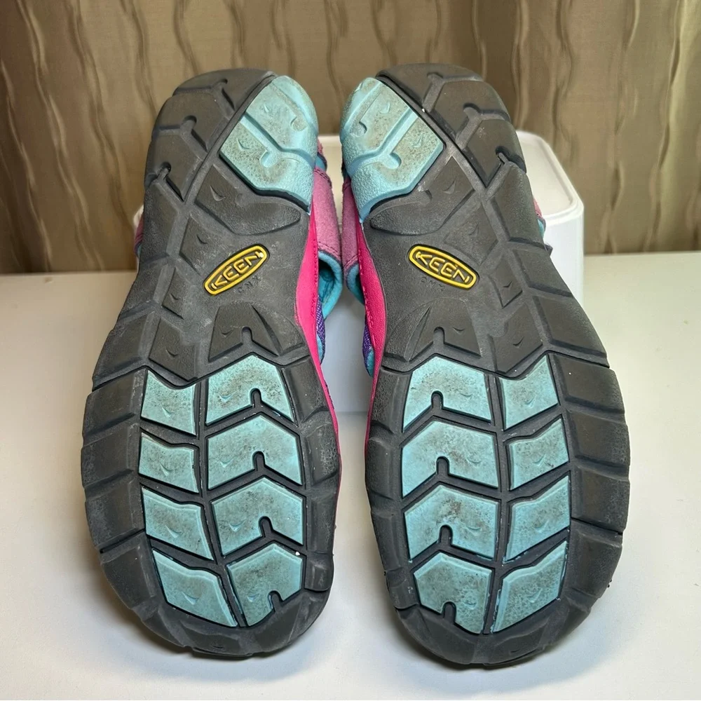 Keen Seacamp II CNX Youth 4 Closed Toe Toggle Lace Purple Pink Teal 1014477